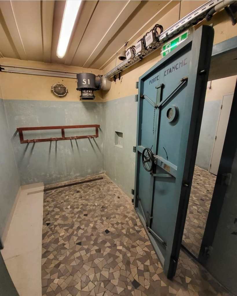 porte étanche bunker amicale des abris de defense passive